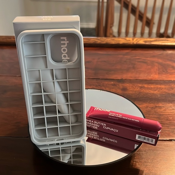 RHODE iPhone 14 Pro Max Lip Tint Case - Picture 6 of 9